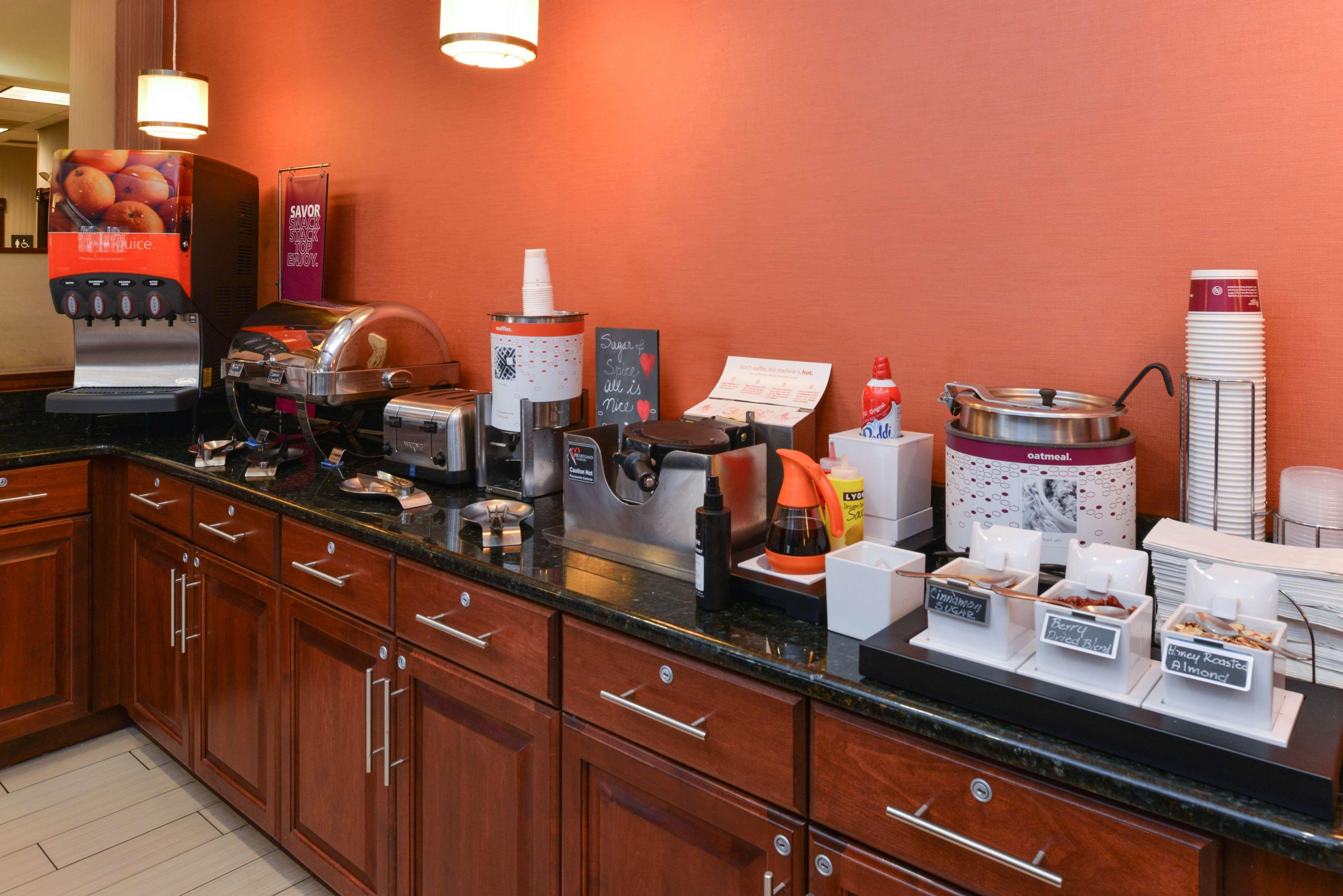 Hampton Inn College Park Esterno foto