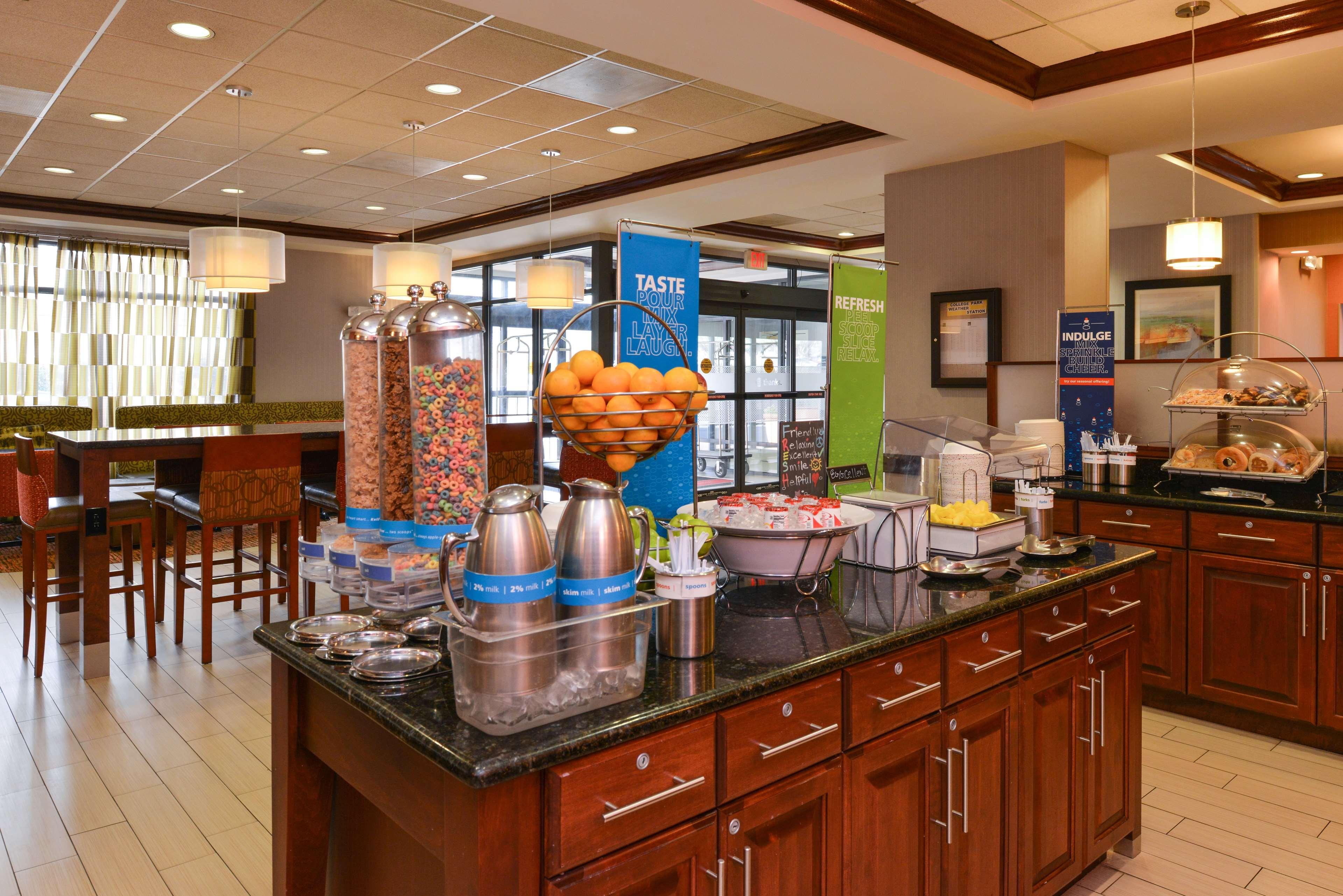 Hampton Inn College Park Esterno foto